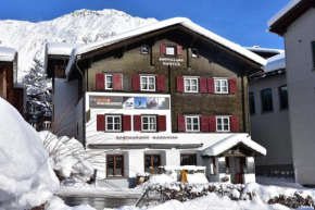 Гостиница Adventure Hostel, Клостерс Плац
